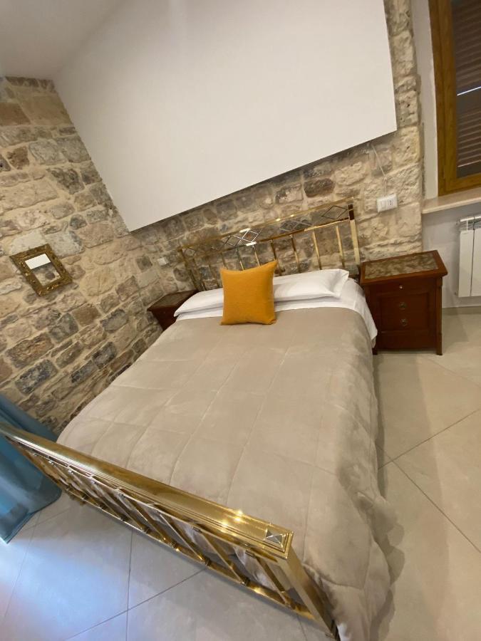 Dimora Del Carmine Hotel Bari Exterior photo