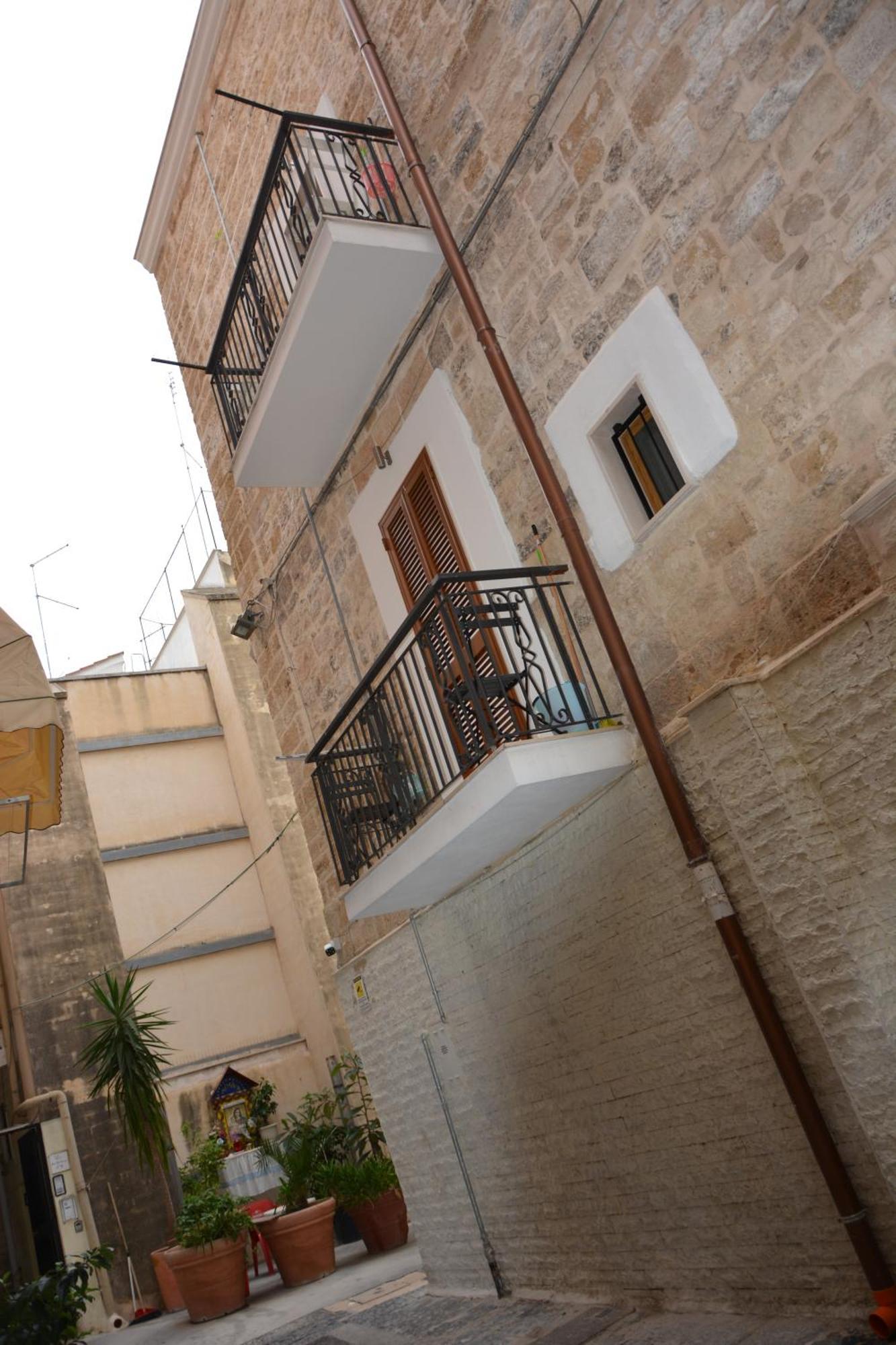 Dimora Del Carmine Hotel Bari Exterior photo